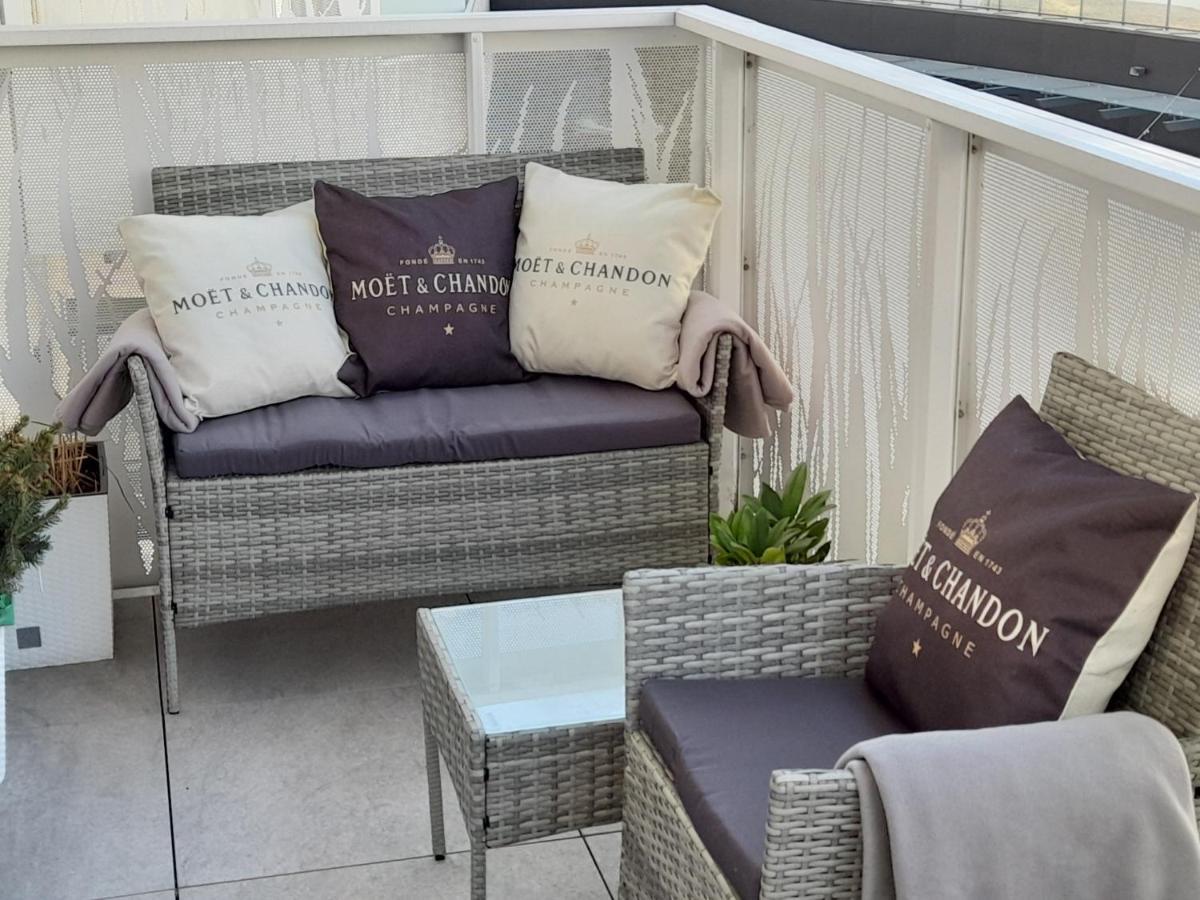 Beige MOOD City Apartment Breslau Exterior foto